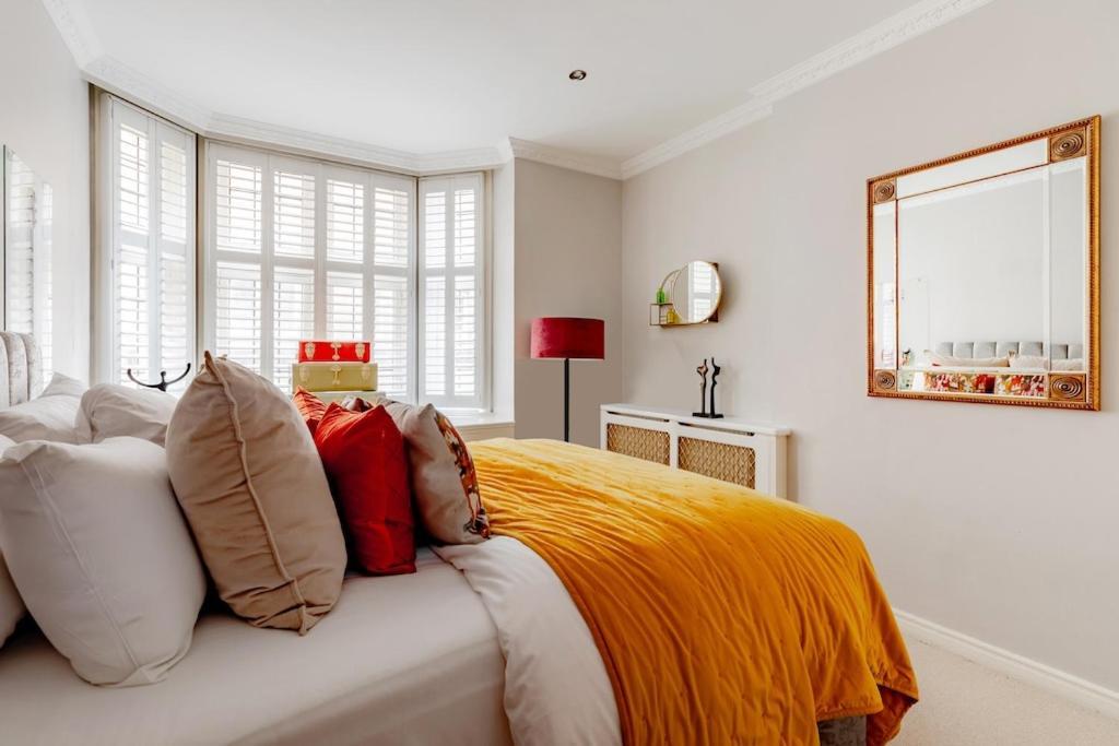 Revamped & Luxxe For Covent Garden Lovers! Adorable City Home For Families & Friends London Exterior photo