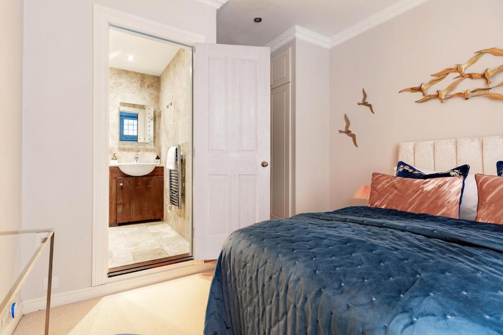 Revamped & Luxxe For Covent Garden Lovers! Adorable City Home For Families & Friends London Exterior photo